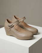 The Nine To Dark Heels